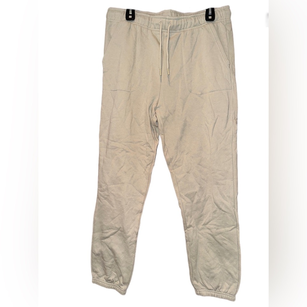 MENS JOGGER SWEATPANTS. SIZE X-LARGE. KHAKI COLOR.